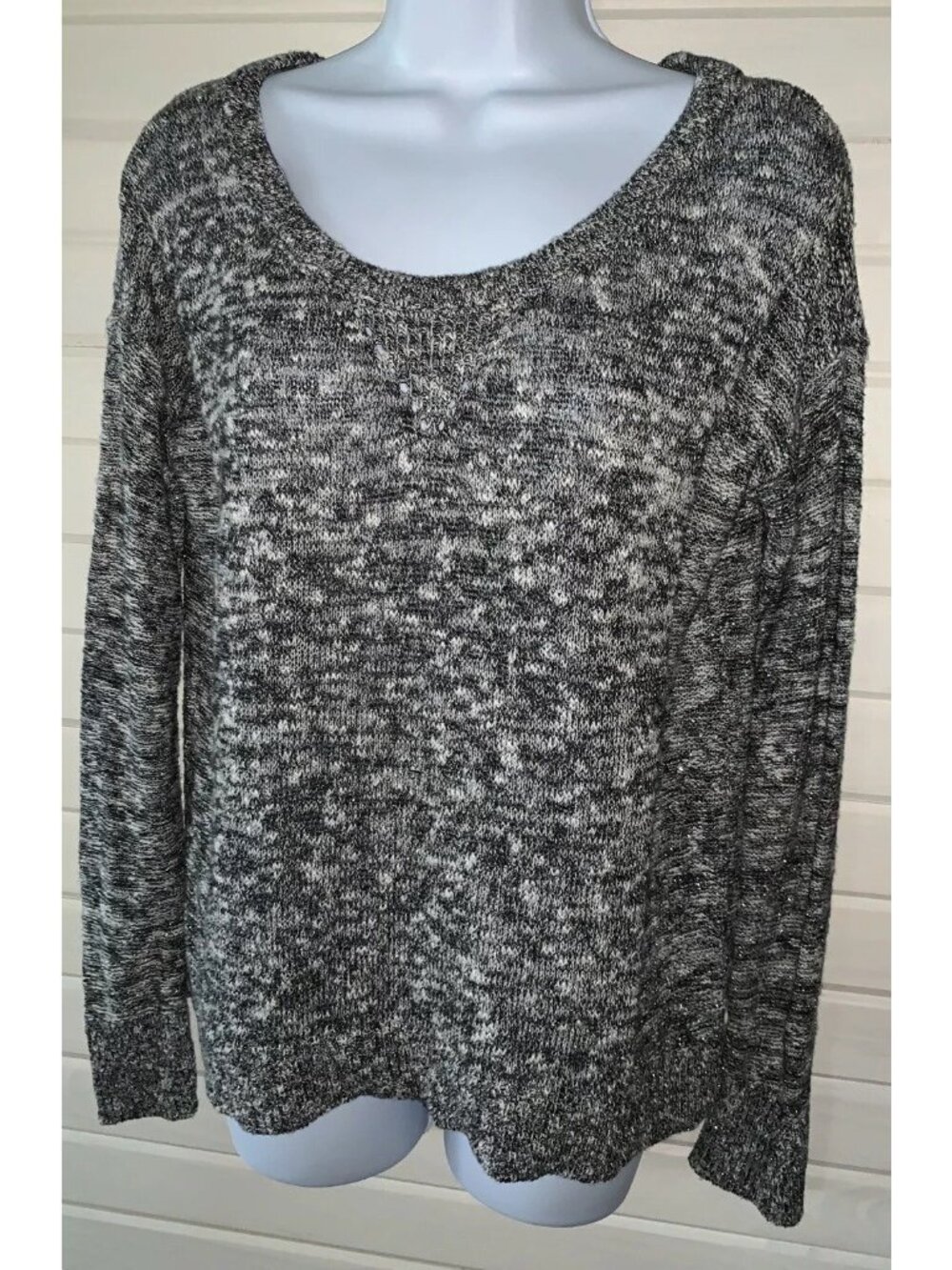 AMERICAN EAGLE Outfitter Sz SMALL Black White Silver Metallic L/S Sweater